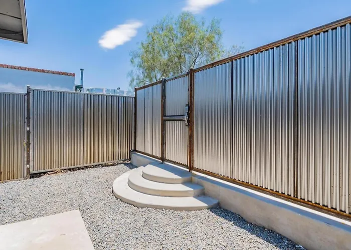 Downtown -duplex - Ev Charger Holiday home *