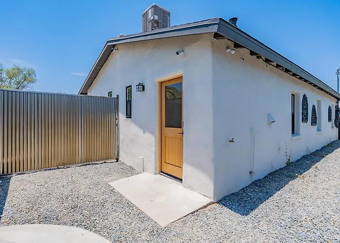 Downtown -duplex - Ev Charger