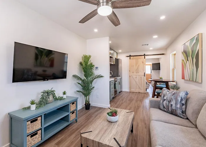 Downtown -duplex - Ev Charger